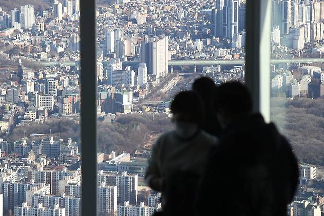 정부의 부동산 정책이 여전히 재건축 중심으로 흘러가면서 리모델링 추진 단지들 사이에서 지원방안 확대 요구가 커지고 있다.ⓒ데일리안DB