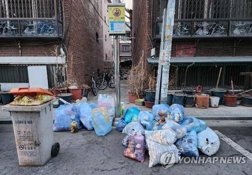 쓰레기 무단투기 현장 [연합뉴스 자료사진]
※ 기사와 직접 관련이 없음