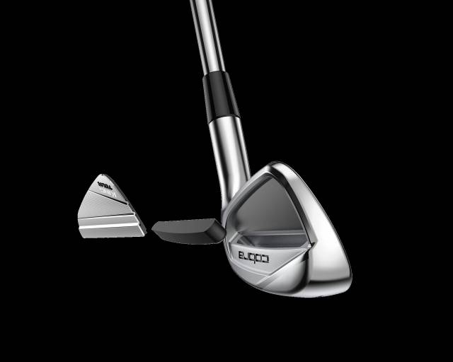 리키 파울러의 PGA투어 로켓 모기지 클래식 우승으로 유명세를 탄 코브라의 킹투어 아이언. 푸마제공