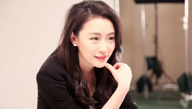 중국 외교부장과 불륜설이 나온 홍콩 아나운서 푸샤오텐. [사진출처 = 트위터]