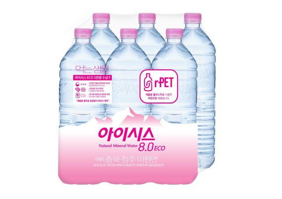 '아이시스8.0 ECO' 1.5L 제품. 사진=롯데칠성음료 제공