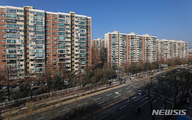 압구정 좋은 매물 없나요...아파트 거래량 증가에 재건축도 가세