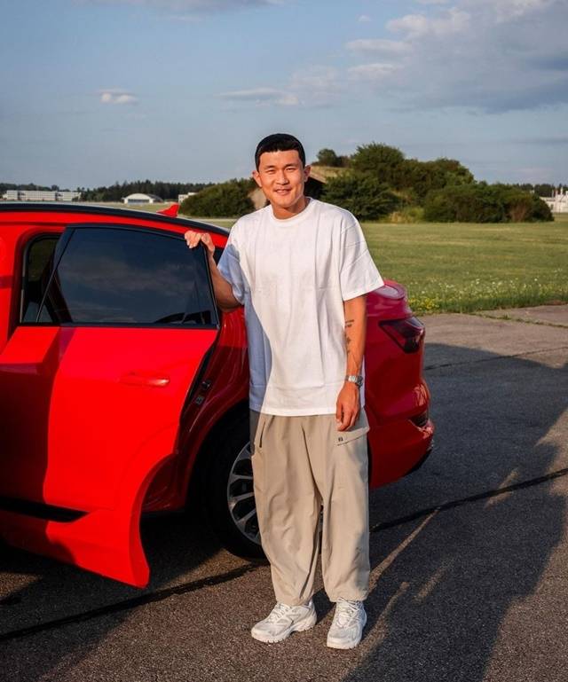 김민재. /사진=바이에른 뮌헨 공식 홈페이지