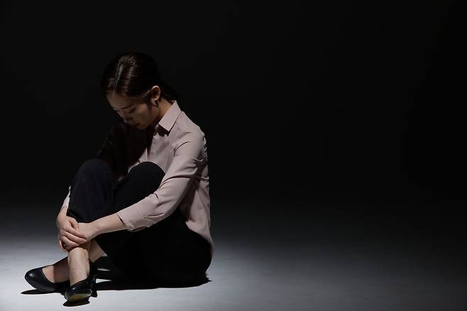 우울증은 최근에 일어났던 일들 이외에도 유발할 수 있는 요인들이 많다. [사진= 게티이미지뱅크]