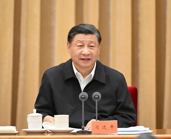 시진핑 중국 국가주석이 18일 베이징에서 열린 전국생태환경보호대회에서 발언하고 있다. 신화통신