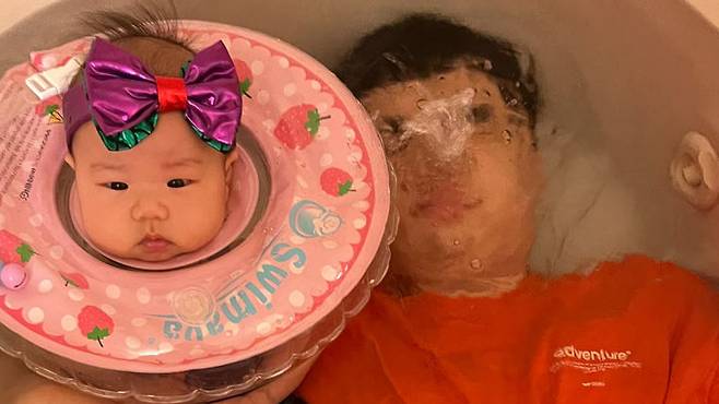 [서울=뉴시스]유튜브 채널 '종지부부'의 채종태와 딸 채움의 일상 사진 (사진=종지부부 제공) 2023.07.19. photo@newsis.com *재판매 및 DB 금지