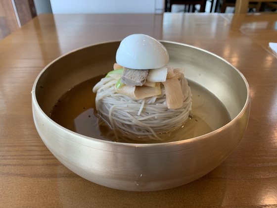 Pyongyang naengmyeon or cold noodles at Dongmu Bapsang [LEE JIAN]