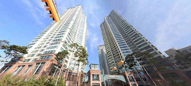 충북 청주시 흥덕구 ‘신영지웰시티1차’ 아파트 모습. [네이버지도 거리뷰 갈무리]