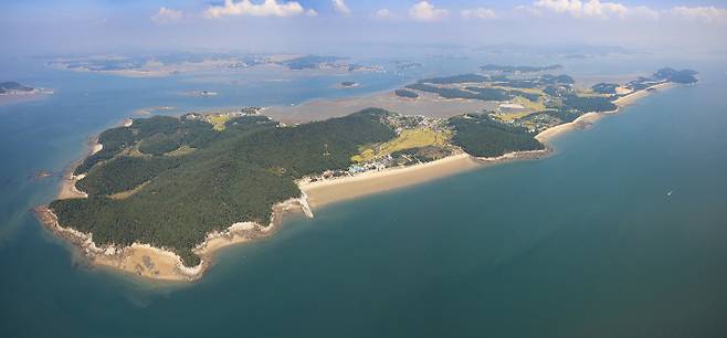 원산도 전경. 충남도 제공