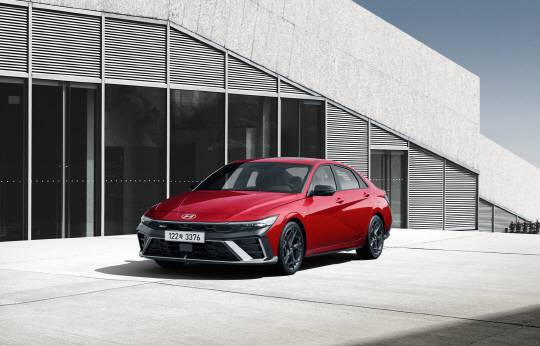 더 뉴 아반떼 N 라인. 현대자동차 제공