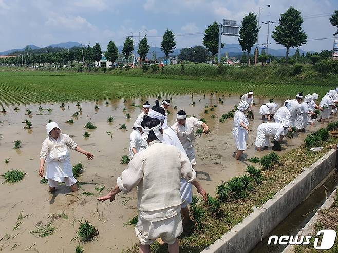 고성농요 공연 장면.(고성군 제공)