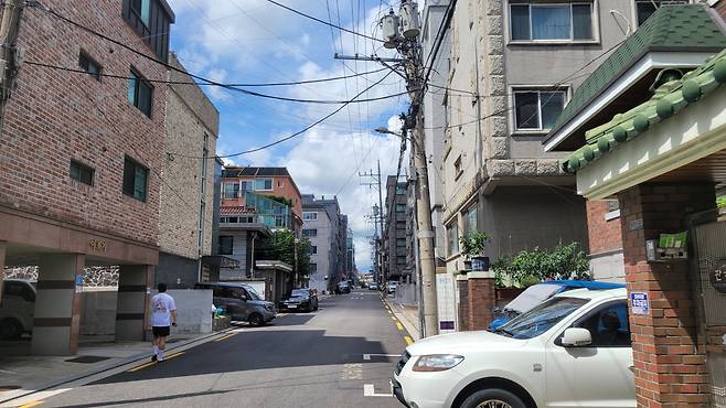 서울 양천구 신월1동 한 골목길. [이준태 기자]