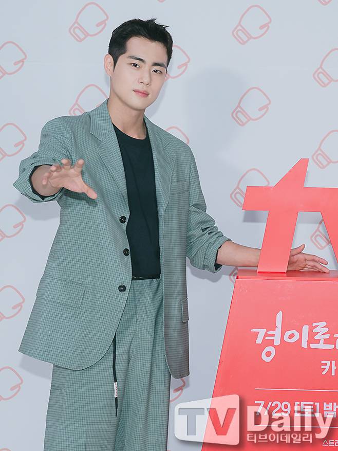 경이로운 소문2, 조병규