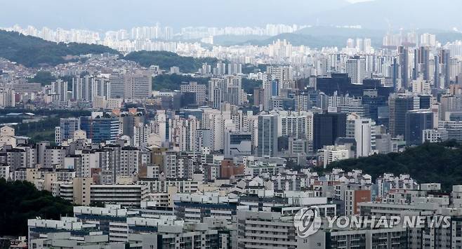 서울 남산에서 바라본 서울 도심 아파트 [연합뉴스 자료사진]