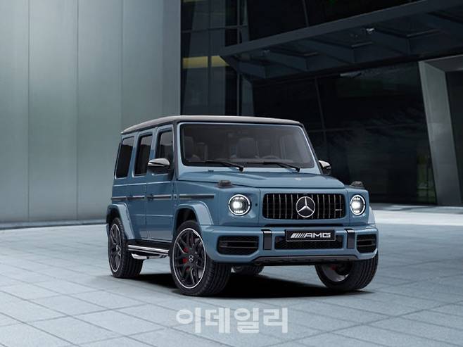 메르세데스-AMG G 63 헤리티지 에디션 ‘G 마누팍투어 빈티지 블루 메탈릭’