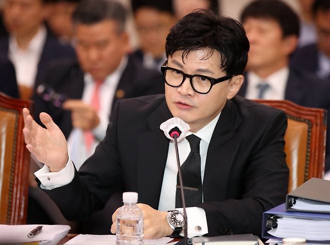 한동훈 법무부 장관이 26일 오전 서울 여의도 국회에서 열린 법제사법위원회 전체회의에서 의원 질의에 답변하고 있다. 2023.07.26. 뉴시스