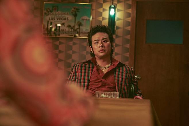 Park Jung-min stars as Jangdori in "Smugglers." (NEW)