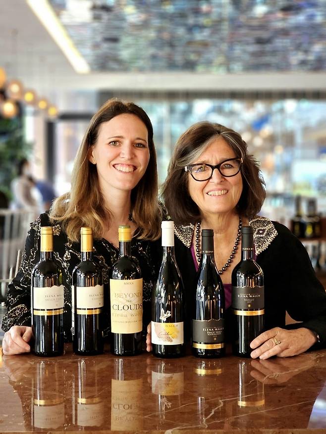 엘레나 월쉬와 딸 줄리아.&nbsp; &nbsp; &nbsp; &nbsp; &nbsp; &nbsp; &nbsp; &nbsp; &nbsp; &nbsp; &nbsp; &nbsp;최현태 기자