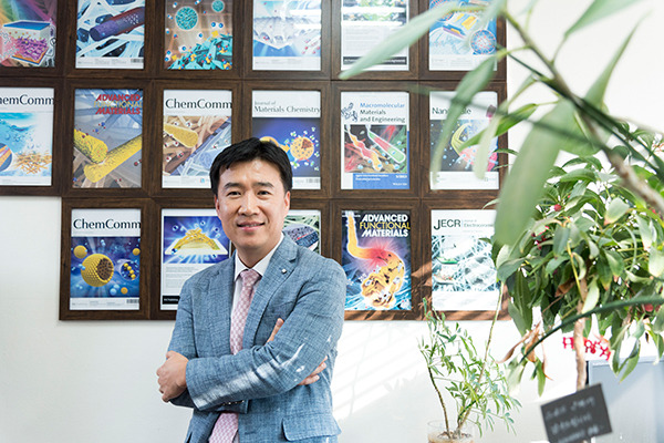 Kim Il-doo, professor of materials science and engineering at the Korea Advanced Institute of Science and Technology (KAIST).