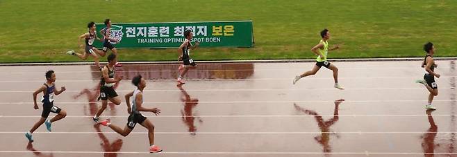 [보은=뉴시스] 안성수 기자 = 추계 전국 초·중·고등학교 육상경기대회가 오는 5일 충북 보은군에서 막을 연다. 사진은 지난해 대회 모습. (사진=보은군 제공) 2023.8.3. photo@newsis.com *재판매 및 DB 금지