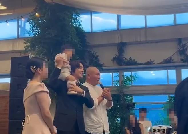 ▲ 김현중 아들 돌잔치. 출처| SNS