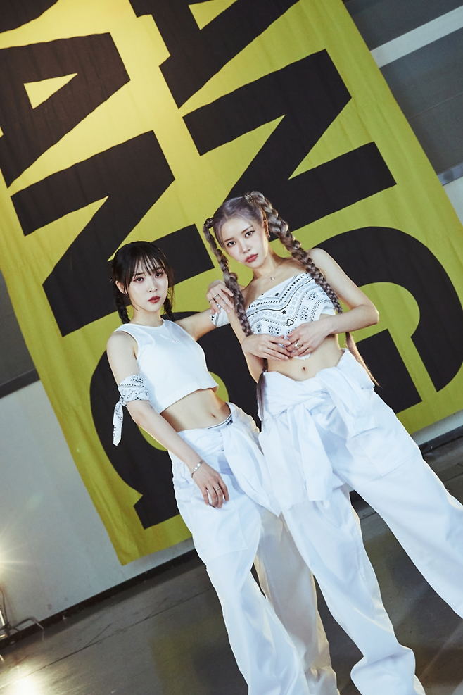 마마무+. RBW