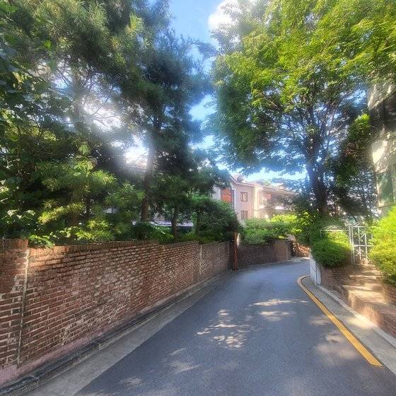 서울 서초구 반포동에 위치한 김은경 민주당 혁신위원장의 자택. 함종선 기자