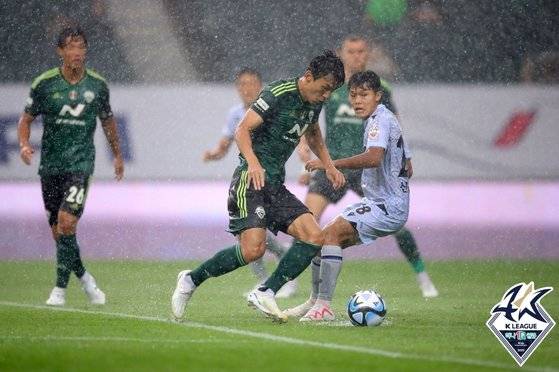 프로축구 전북 현대가 6일 전주월드컵경기장에서 인천 유나이티드와 경기를 치렀다. 사진 프로축구연맹