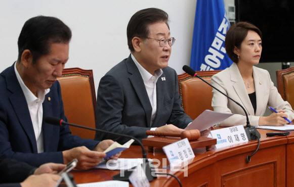 이재명 더불어민주당 대표가 7일 오전 서울 여의도 국회에서 열린 최고위원회의에서 모두발언을 하고 있다.(사진=노진환 기자)