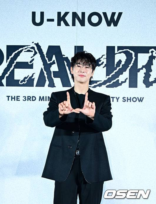 [OSEN=지형준 기자]유노윤호가 포토타임을 하고 있다. 2023.08.07 /jpnews@osen.co.kr