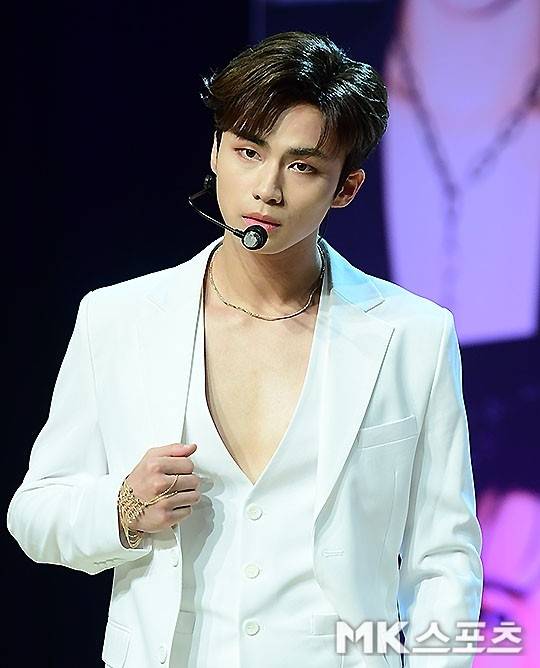 경윤 탈퇴, ‘JMS 논란’으로 곤욕을 치렀던 DKZ 경윤이 팀에서 결국 탈퇴했다. 사진=김영구 MK스포츠 기자