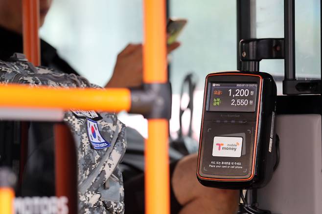 서울시가 8년1개월 만에 지하철과 시내버스 기본요금을 인상한다. /뉴스1