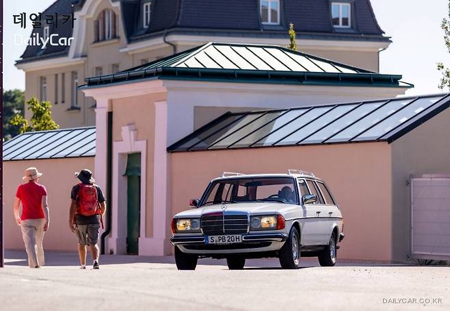 벤츠 W123 에스테이트 (E클래스 5세대, 1980년)