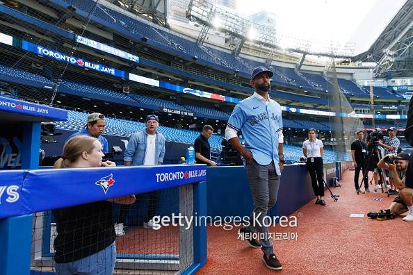 은퇴식을 앞두고 토론토의 홈구장 로저스센터를 방문한 호세 바티스타. 사진=게티이미지