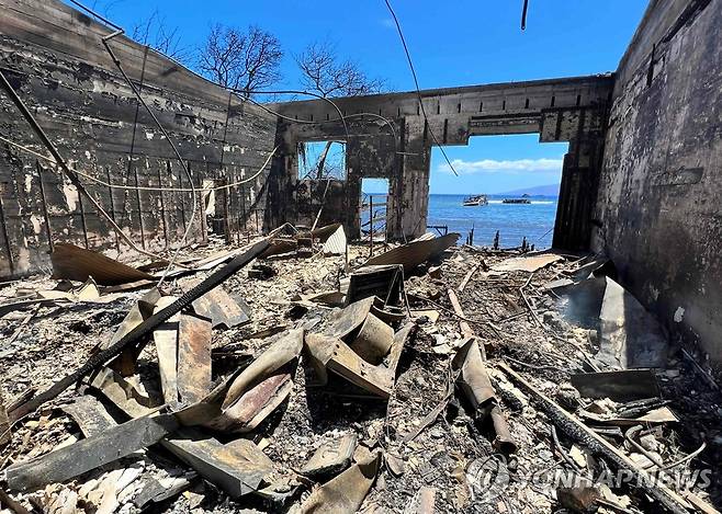 하와이 마우이섬 타버린 건물 [AFP=연합뉴스. 재판매 및 DB 금지]