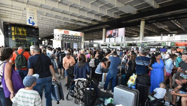 에트나 화산 분화로 카타니아 공항 임시 폐쇄 / 사진=연합뉴스