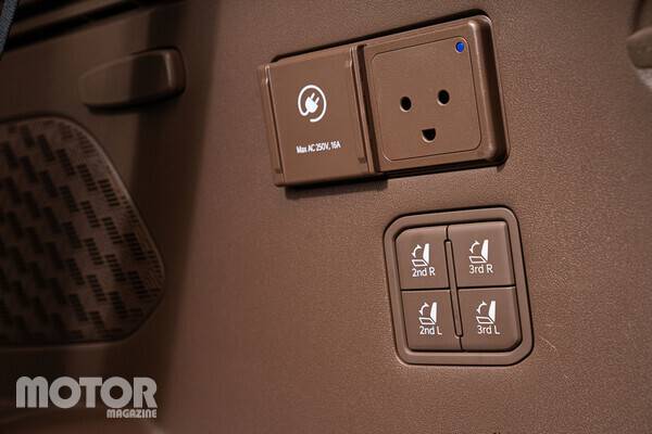 실내에 마련된 220v 콘센트 사진 모터매거진 최재혁 기자​