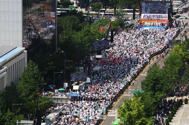 제78주년 광복절인 15일 서울 세종대로 광화문광장 일대에서 열린 자유통일당과 우리공화당 등 보수단체 대규모 집회가 열리고 있다. (사진= 이영훈 기자)