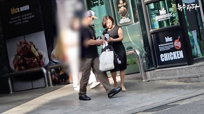 지난 8월 2일 오전, 황보승희 의원이 관용차와 보좌진을 자녀의 입시 컨설팅 학원 등원에 동원하는 모습.&nbsp; &nbsp;