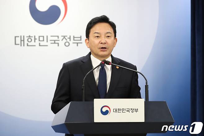[단독]'LH 전관과의 전쟁' 선포한다…기존 계약도 해지 검토