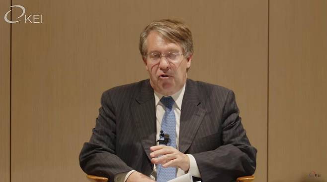 스콧 스나이더 미국외교협회(CFR) 한국 담당 선임연구원 (워싱턴=연합뉴스) 김동현 특파원 = 스콧 스나이더 미국외교협회(CFR) 한국 담당 선임연구원이 17일(현지시간) 워싱턴DC에 있는 한미경제연구소(KEI) 주최 대담에서 발언하고 있다. 2023.8.17 [KEI 홈페이지 캡처. 재판매 및 DB 금지]