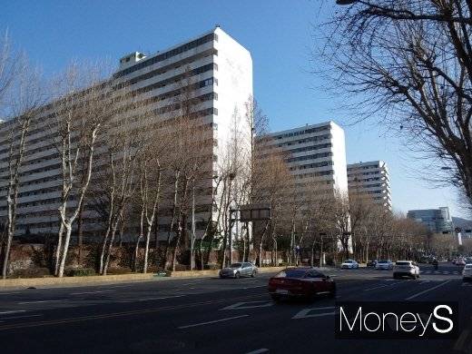 서울 강남구 대치동 은마아파트가 19일 재건축 사업 추진을 위한 조합장 선출 총회를 개최한다. /사진=김노향 기자