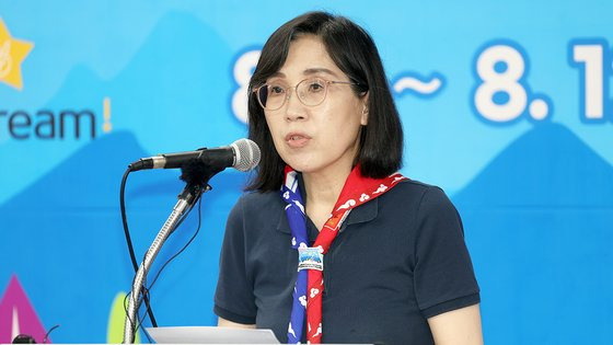 2023 새만금 세계스카우트 잼버리가 열리고 있는 7일 김현숙 여성가족부 장관이 전북 새만금 잼버리장내 프레스센터에서 브리핑하고 있다. 연합뉴스