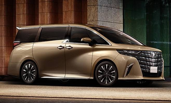 사진 : 토요타 알파드