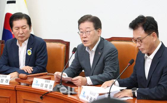 이재명 더불어민주당 대표가 23일 오전 서울 여의도 국회에서 열린 최고위원회의에서 모두발언을 하고 있다.(사진=노진환 기자)