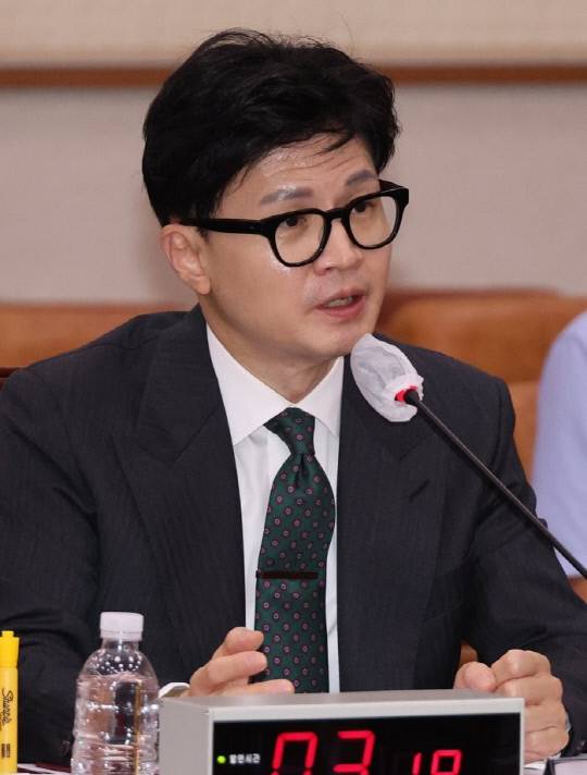 한동훈 법무부 장관이 23일 국회 법제사법위원회 전체회의에서 질의에 답변하고 있다. 사진=연합뉴스