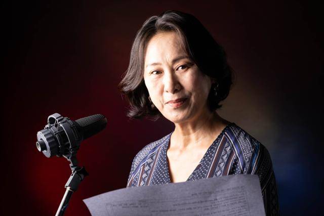성우 서혜정씨를 18일 서울 중구 세종대로 한국일보사에서 만났다. 그는 서혜정낭독연구소를 만들어 낭독의 힘을 전파하고 있다. 이한호 기자