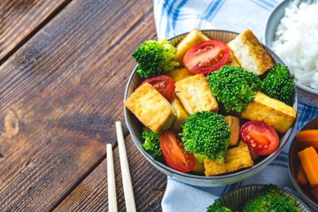 두부와 방울토마토 등으로 이뤄진 다이어트 식단. 게티이미지뱅크