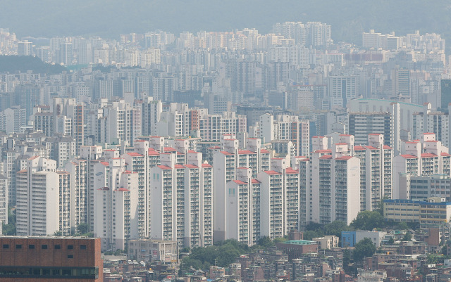 서울 남산에서 바라본 아파트 단지. 연합뉴스