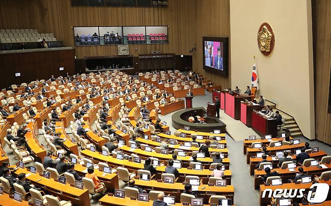 한덕수 국무총리가 5일 오후 서울 여의도 국회에서 열린 제410회 국회(정기회) 제2차 본회의 정치 분야 대정부질문에서 질문에 답하고 있다. 2023.9.5/뉴스1 ⓒ News1 임세영 기자